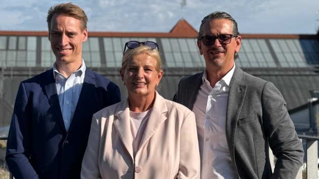 Private-Equity-Firma steigt bei Uvex ein - v.l.: Tobias Weidner (Tobias Weidner, Managing Director bei Warburg Pincus), Uvex-Gesellschafterin Gabriele Grau, Michael Winter (Geschäftsführender Gesellschafter und CEO der Uvex Group) - Quelle: Uvex GRoup